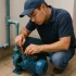 Máy bơm nước không lên nước phải làm sao?